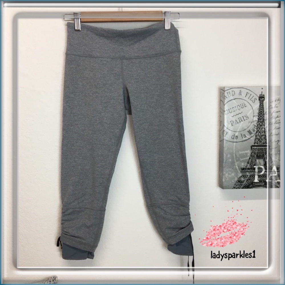 Lululemon | Capris Leggings with Cinch and Ties size 6, grey